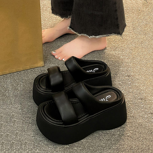 厚底高跟小个子凉拖鞋女夏外穿2026新款网红超火时尚配裙子沙滩鞋