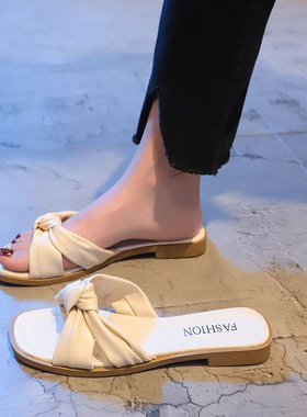 海边度假拖鞋女夏季外穿时尚平底2026年新款时尚网红ins休闲凉拖