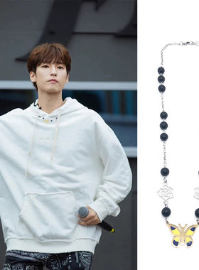 披荆斩棘的哥哥李响同款黑色贝珠玫瑰花蝴蝶颈项链男女个性锁骨链