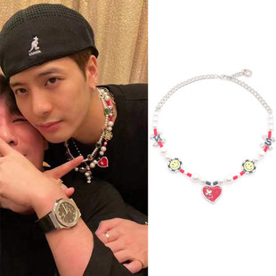王嘉尔同款红色爱心珍珠笑脸项链男女个性嘻哈小众设计国潮正确版