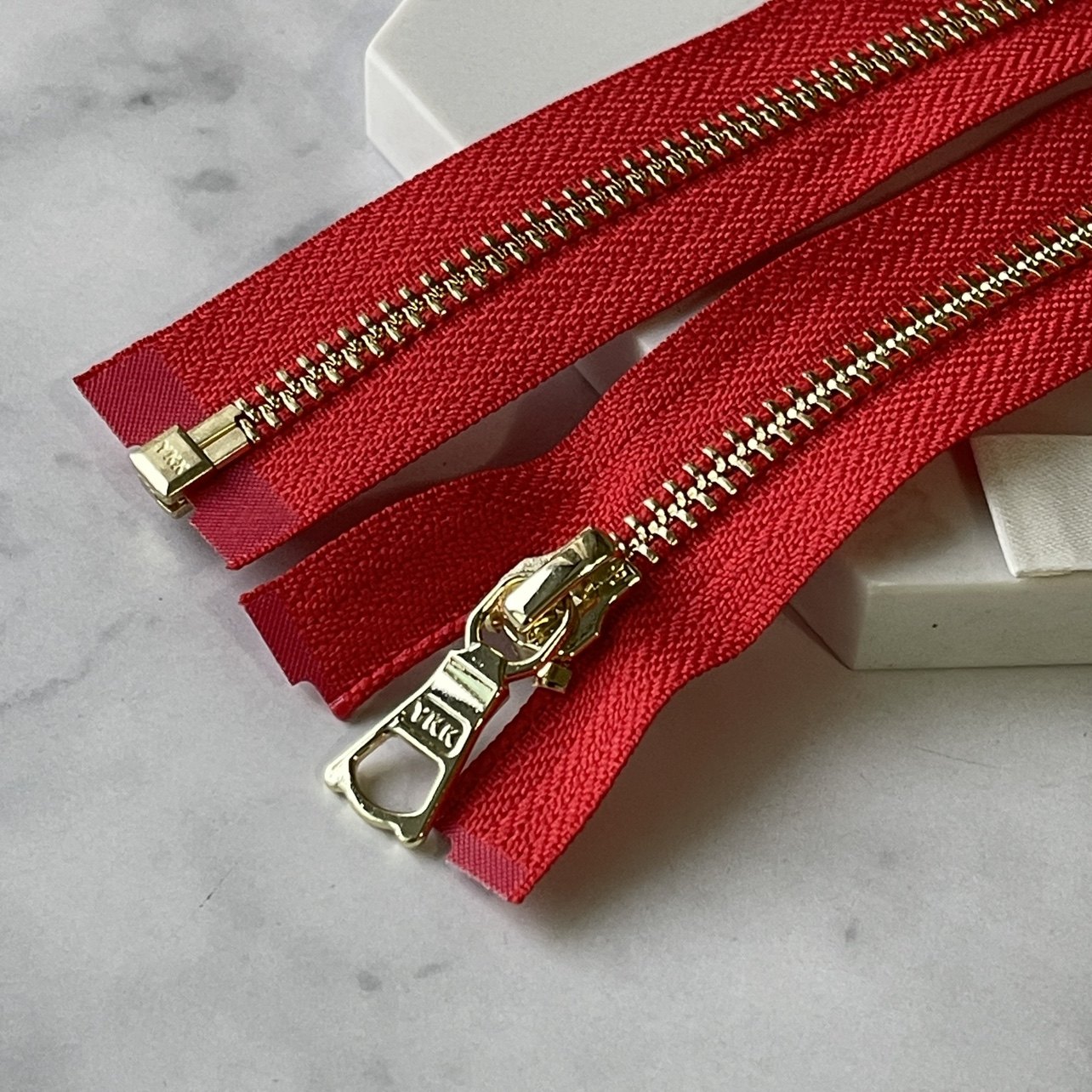 高档5#YKK拉链亮金单头开尾外套开衫上衣毛衣羽绒外套门襟大红820,纺织面料/辅料/配套,服装拉链,淘宝优惠券,粉丝福利购,淘宝优惠卷