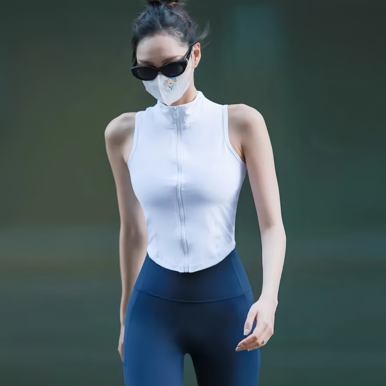 跑步户外运动马甲女瑜伽服吸汗健身衣显瘦无袖修身背心紧身速干弹