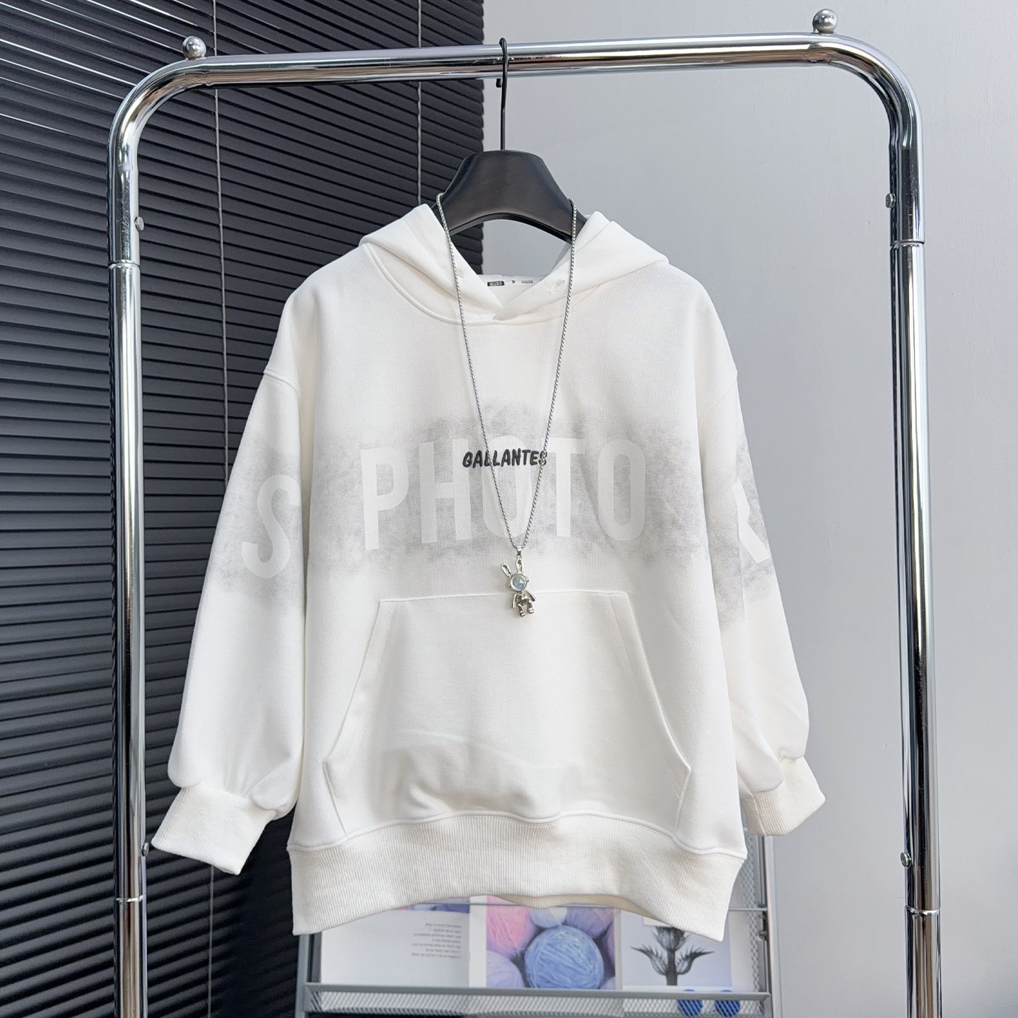 牛哆哆童装男女童连帽卫衣2026春季中大童白色T恤儿童套头衫76360