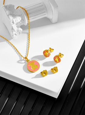 熊家不锈钢耳钉吊坠套装欧美圆形粉色滴油女款学生桃丝熊项链跨境