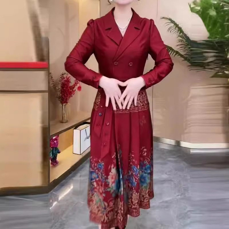 轻奢博莱家纺面料气质连衣裙2024春季新款妈妈装洋气显瘦婚宴礼服图片