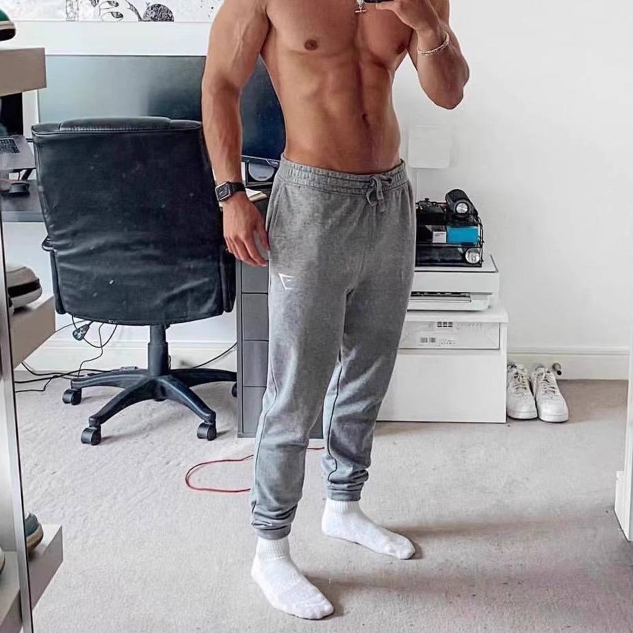 Gymshark加厚绒棉运动中长裤