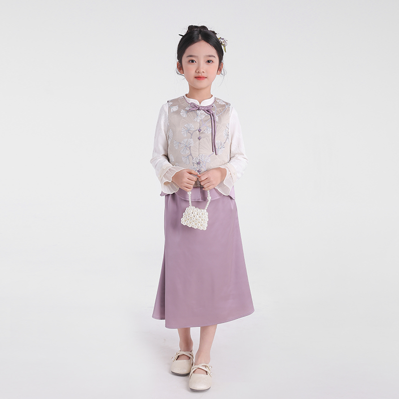 53752新中式女童汉服马甲唐装盘扣背心2025秋季新款儿童拜年服