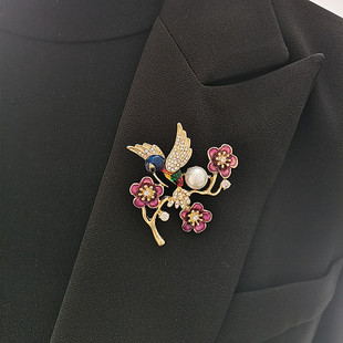 欧美饰品新款花朵创意小鸟滴油胸针胸饰金属胸花合金徽章外套百搭