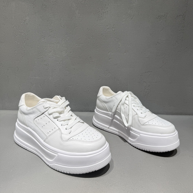 欧洲站欧货真皮女鞋2026早春新款圆头厚底小白鞋松糕底运动休闲鞋