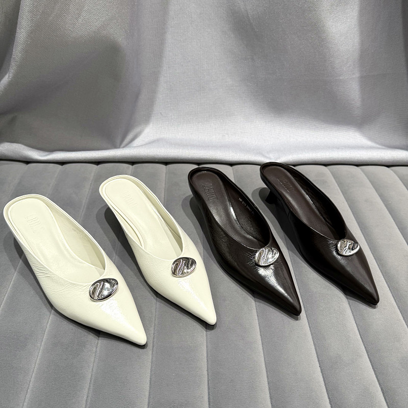 欧洲站女鞋2026年春季新款欧货真皮尖头浅口包头拖鞋女高跟半拖