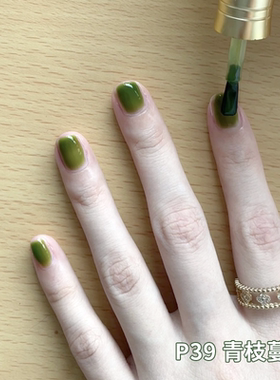 VCND(爆款色P39青枝蔓蔓)免烤小清新中式橄榄绿水性显白指甲油