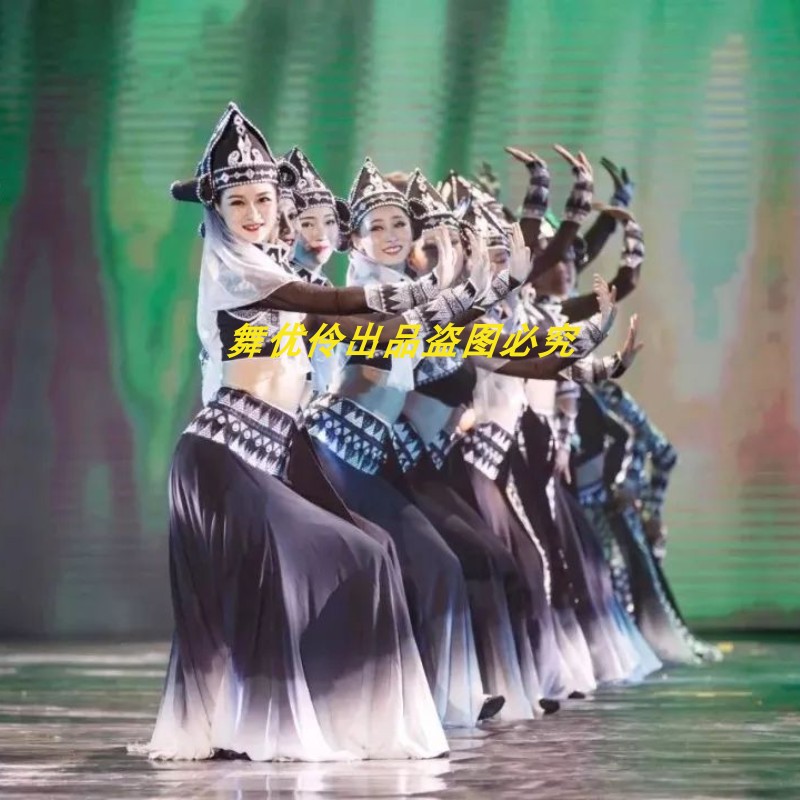 荷花奖顶家女舞蹈民族舞蹈服饰图片