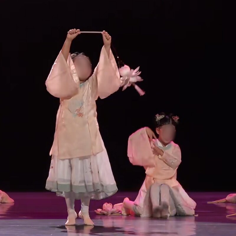 儿童中国古典舞群舞《逛花灯》同款舞蹈演出表演服专业定制