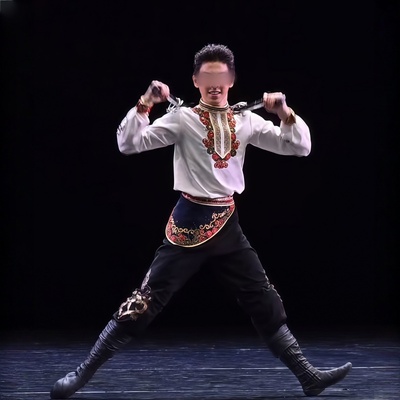 萨巴依新疆的打击乐舞蹈服定制