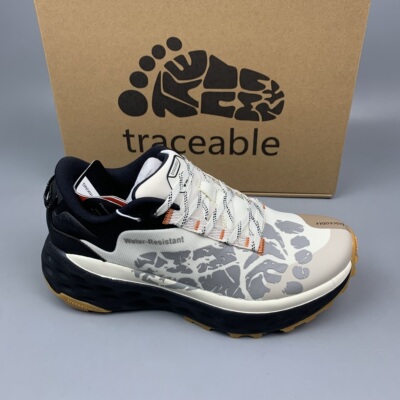 traceable透气减震越野跑鞋