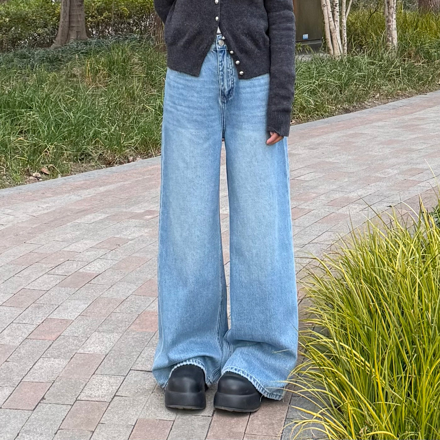 高腰阔腿牛仔裤女春季新款垂感显瘦简约宽松休闲风蓝色直筒裤子