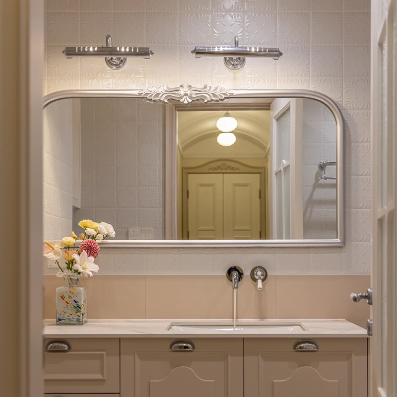 卫生间浴室镜壁挂洗手台高端大化妆镜子法式复古银色洗手间梳妆镜