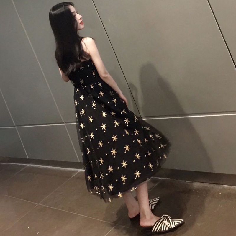 欧洲站法式复古桔梗背心裙仙心机小黑裙气质星星无袖碎花吊带长裙