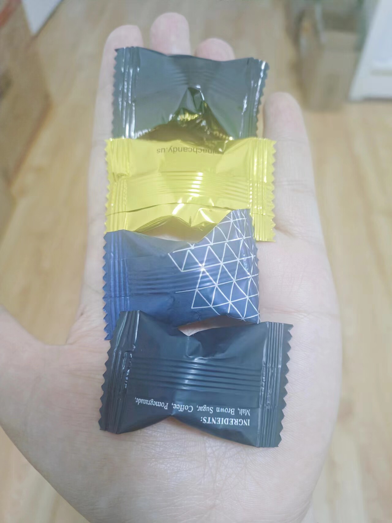 马来西亚能量糖原装正品男士人参糖补充能量红糖金糖黑糖金牛糖紫