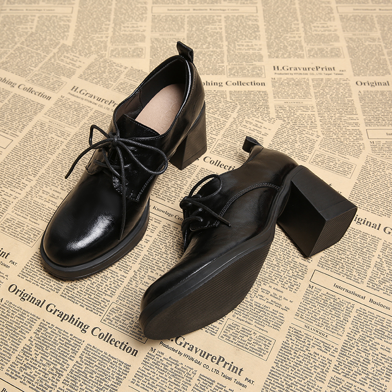 英伦风高跟不累脚黑色小皮鞋