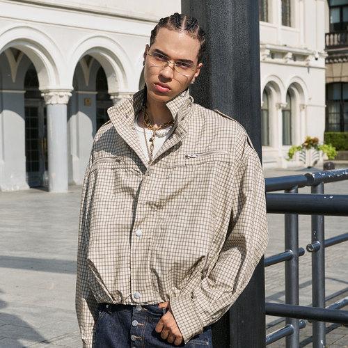 卡其色网格短宽休闲夹克外套