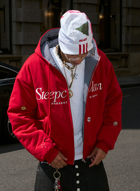 STEEPC 红色不规则贴布刺绣徽章内里格纹保暖拉链连帽厚棉服