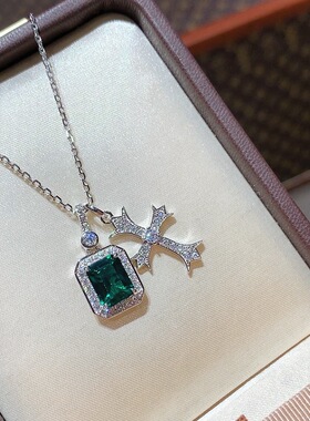 祖母绿十字架翡翠绿色项链通体925纯银电镀18k厚金不掉色男女同款