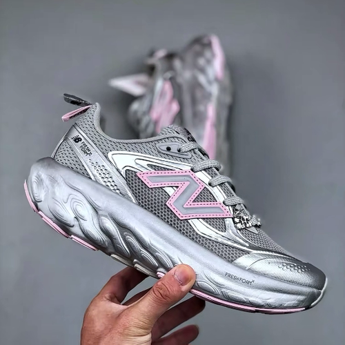 New Balance Ganni 联名款男女跑步鞋缓震训练鞋UTRNGA