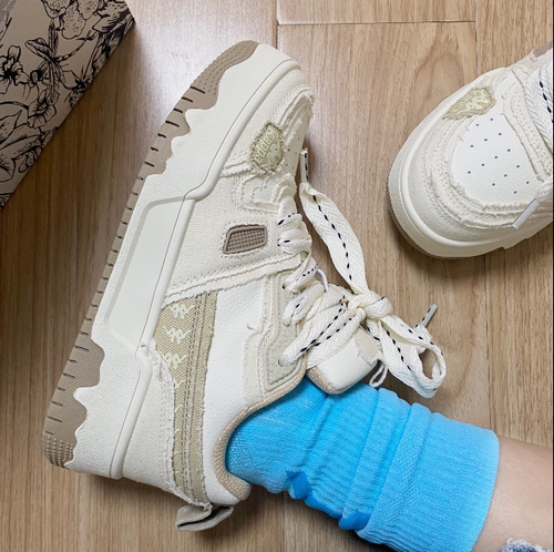 【正品】男女防滑耐磨运动休闲板鞋 K0DZ5CC31CJ-012A