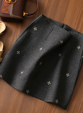 淘么淘 稳站「C」位 复古金线刺绣小花显瘦高腰A字毛呢短裙半身裙