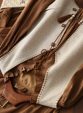 淘么淘 高时髦刚需 法式叠搭木耳边系带蛋糕连衣裙+马甲两件套女