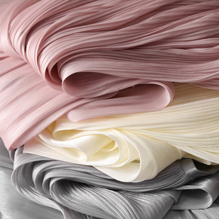 淘么淘 美入心魄 流光溢彩奶珠光丝滑垂感压褶松紧高腰网纱半身裙