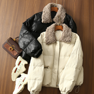 新款 环保PU皮拼羊羔毛翻领加厚白鸭绒羽绒服女冬季 一眼贵 淘么淘
