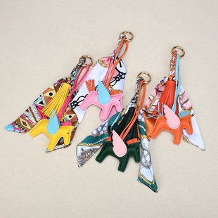 欧美跨境小飞马挂件丝巾pu皮革流苏穗子小马包包挂饰车钥匙扣