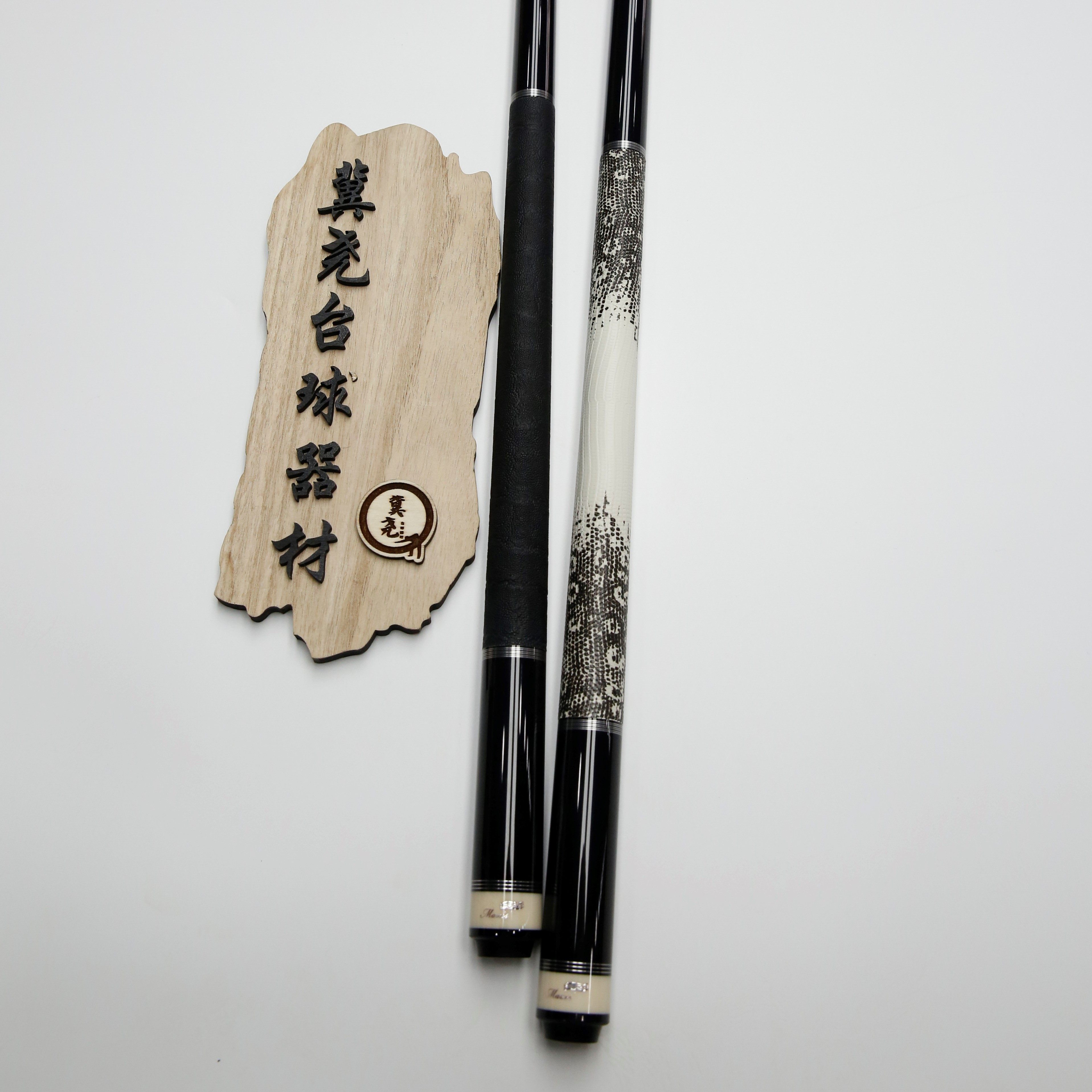 TW1TW2现货黑皮蜥蜴皮图片