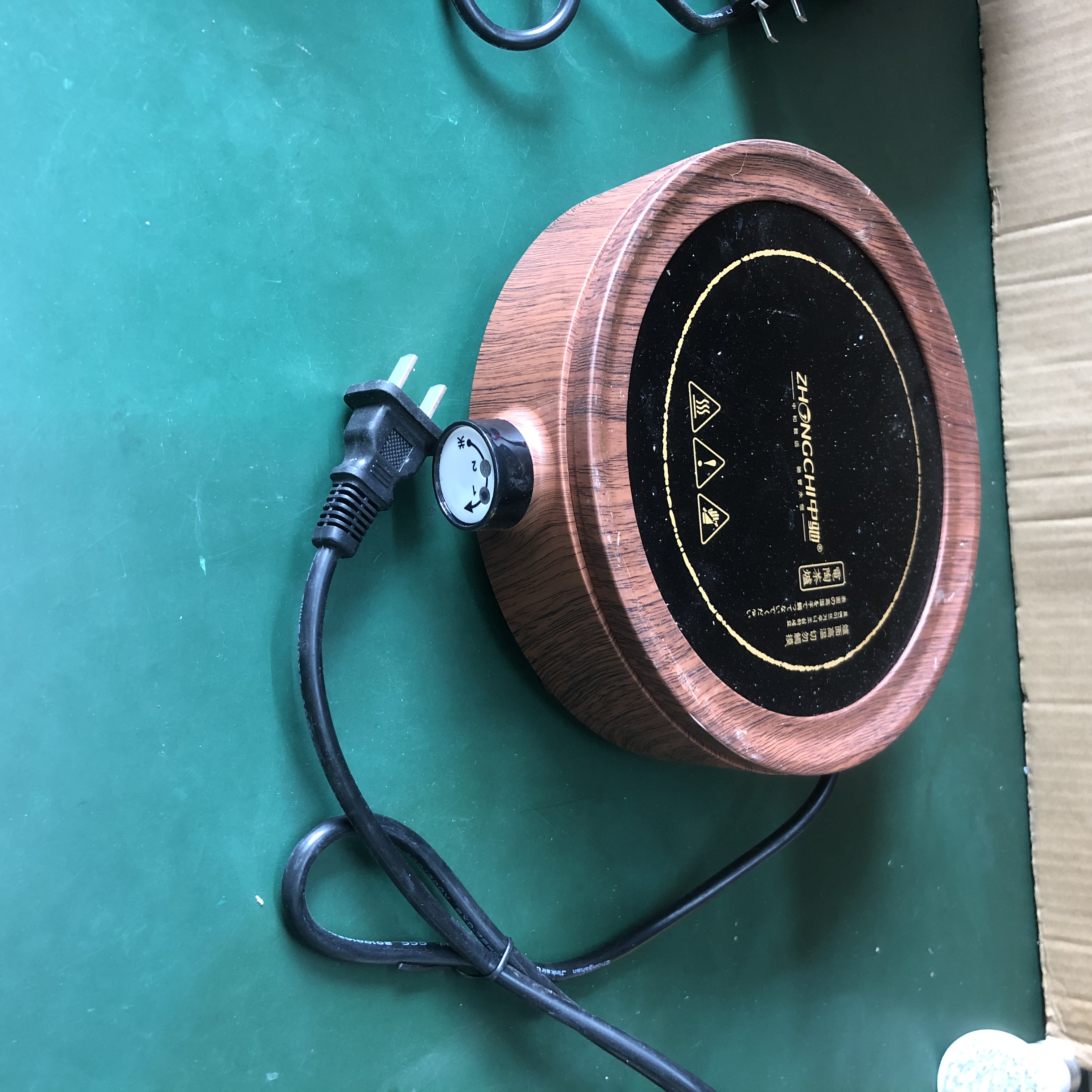 220v电陶炉煮茶器家用。有瑕疵。刮花划痕介意勿拍