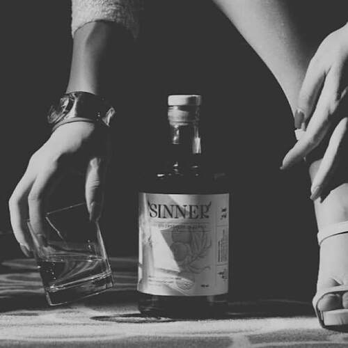 塞尔维亚SINNERGIN柑橘双虎金酒