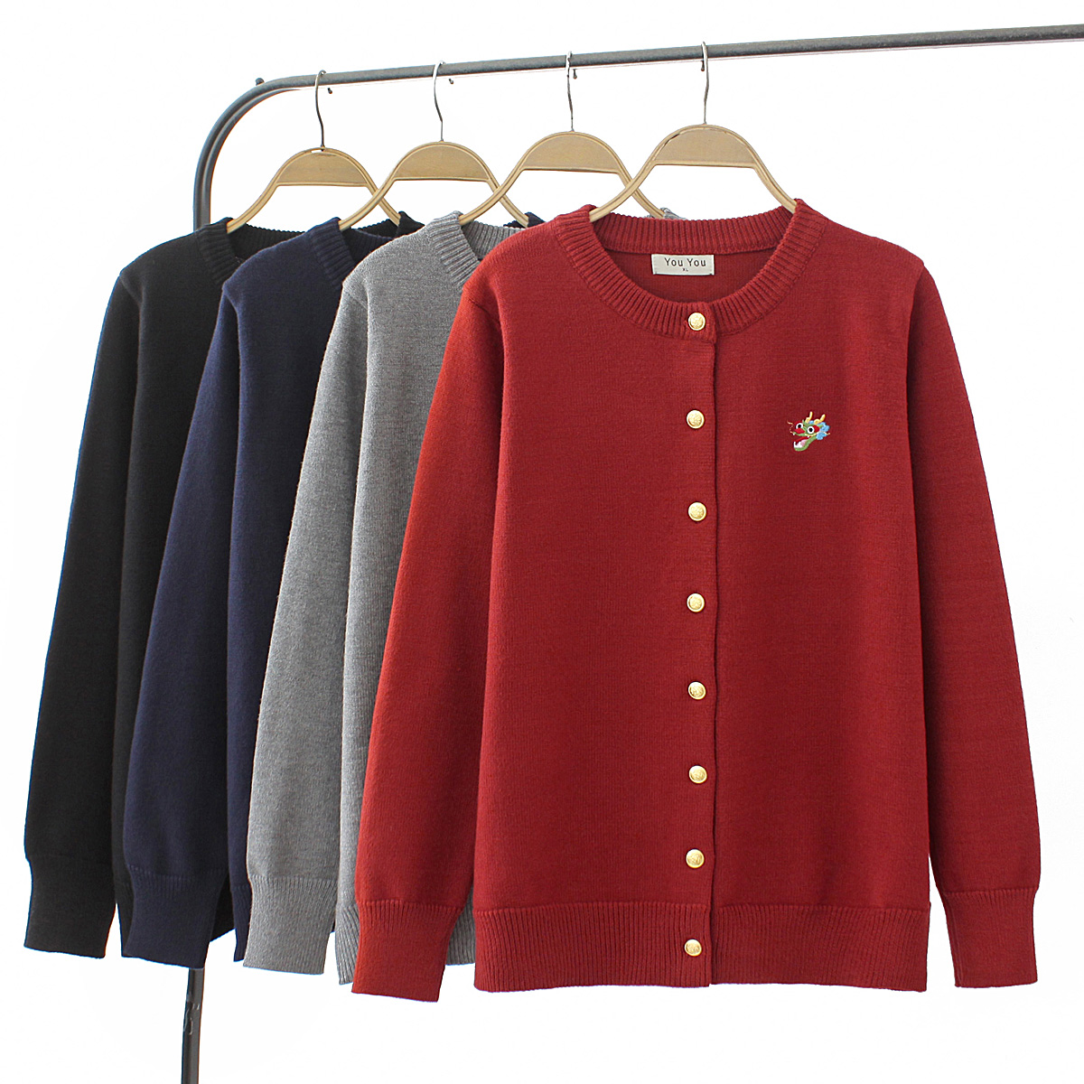 秋冬季针织毛衣开衫200斤胖mm时尚圆领小卡通刺绣大码钉扣上衣,女装/女士精品,毛针织衫,淘宝优惠券,粉丝福利购,淘宝优惠卷