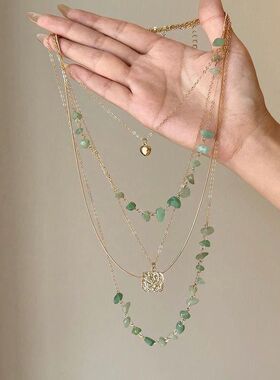 绿色碎石串珠流苏项链女夏日多巴胺彩色长款锁骨链多层叠戴配饰品
