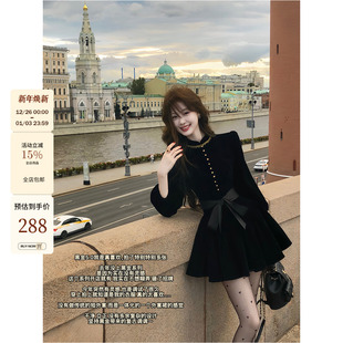 连衣裙秋季 赫本风黑色丝绒长袖 伯拉德千金 吃绿色菜