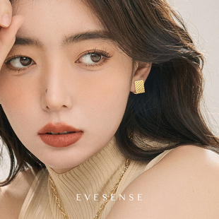 EVESENSE經(jīng)典 格紋金屬風(fēng)耳釘高級復(fù)古原創(chuàng)設(shè)計耳環(huán)歐美無耳洞耳夾