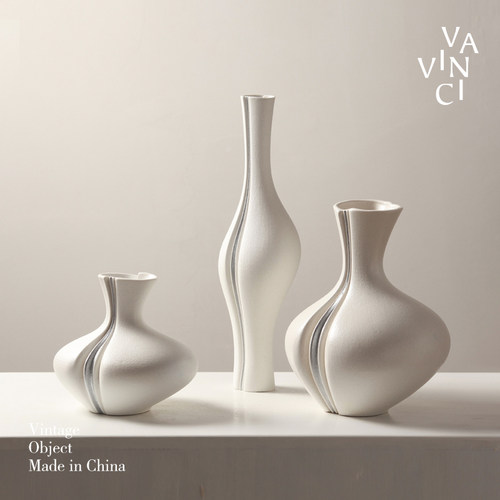 VAVINCI简约样板间米色陶瓷花瓶