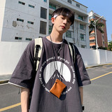 深灰色