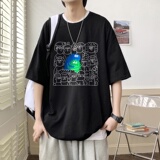 黑色