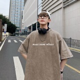 卡其色