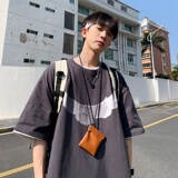 深灰色