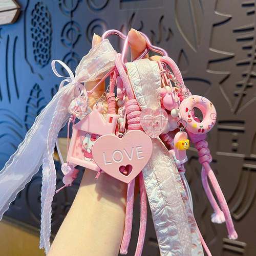 创意DIY粉色手绳钥匙扣挂件可爱miu系包包串珠钥匙链挂饰配件