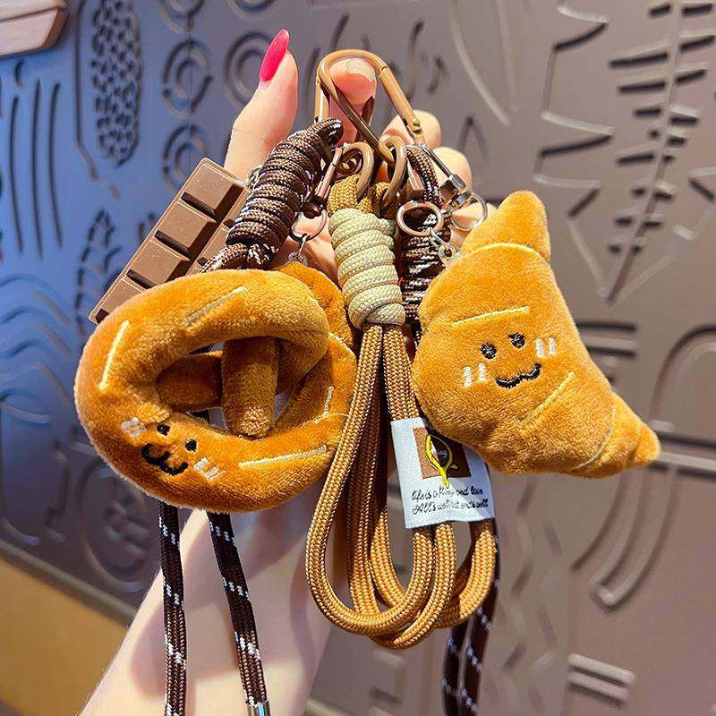 原创毛绒面包钥匙扣挂件可爱情侣汽车钥匙链包包玩偶挂饰礼品