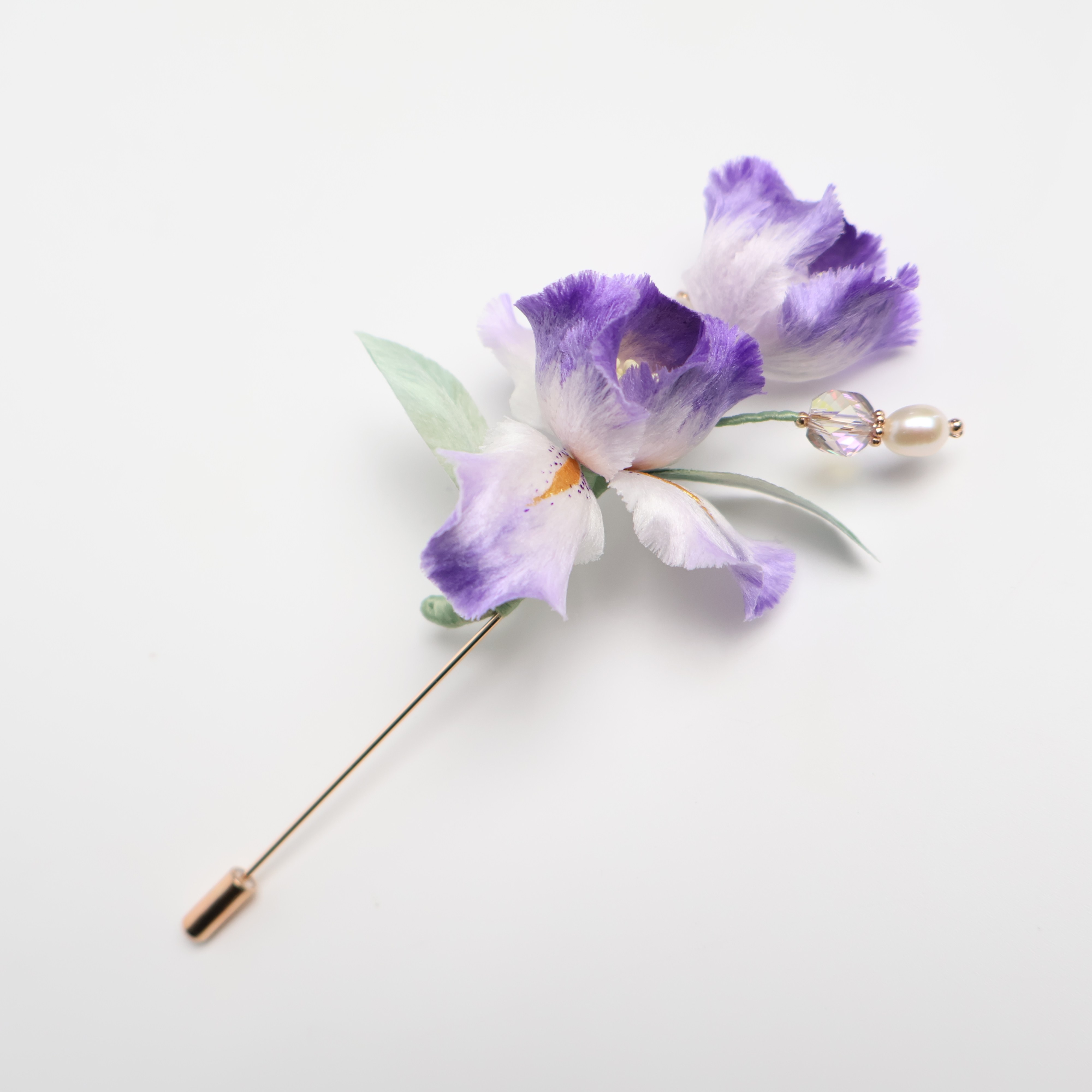 扬州绒梅绮绒花江苏蚕丝新中式高级感古风鸢尾花胸针设计款图片