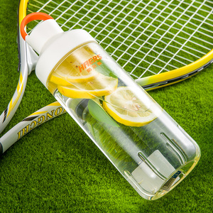 11.9元包邮   哈尔斯运动水杯男女便携太空杯 710ml